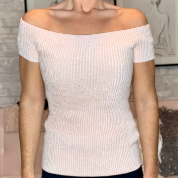For the shoulder light pink top - Picture 1 of 1
